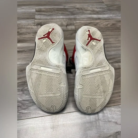 Nike Air Jordan One Take 5 Basketball Shoes White Black Red Youth Size 5 Unisex - Picture 6 of 9